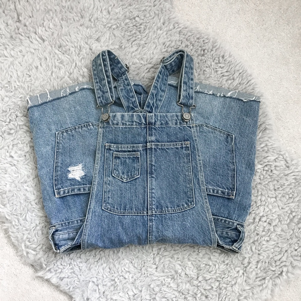 LIKE NEW H&M Distressed Light Wash Overall Shorts